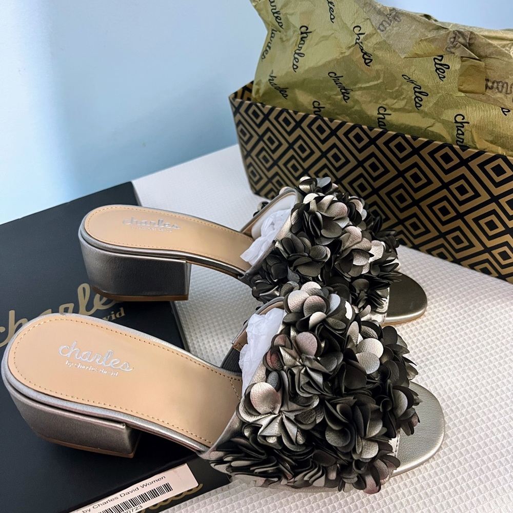 Brand New floral gunmetal silver Slide Sandals